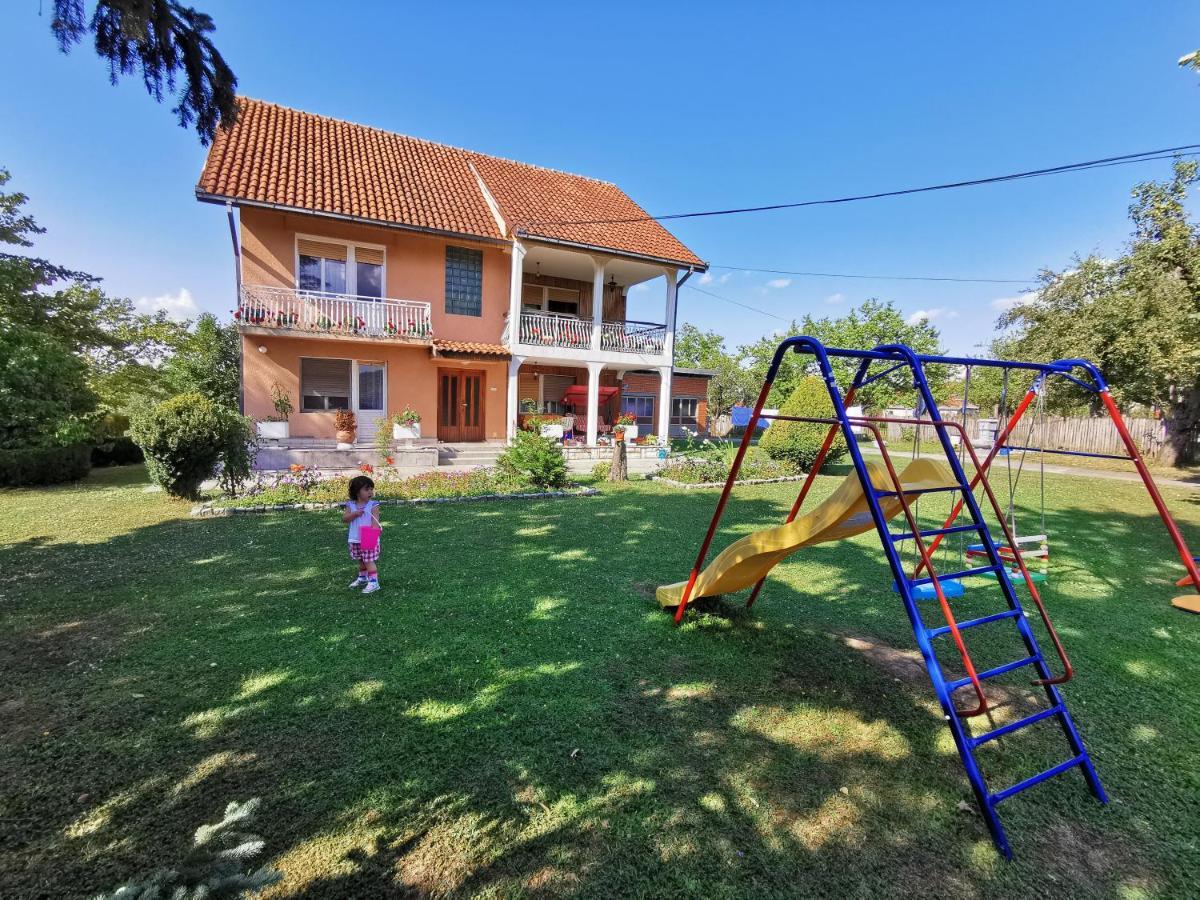 Apartments Domacinstvo Nikolic Valjevo Eksteriør bilde