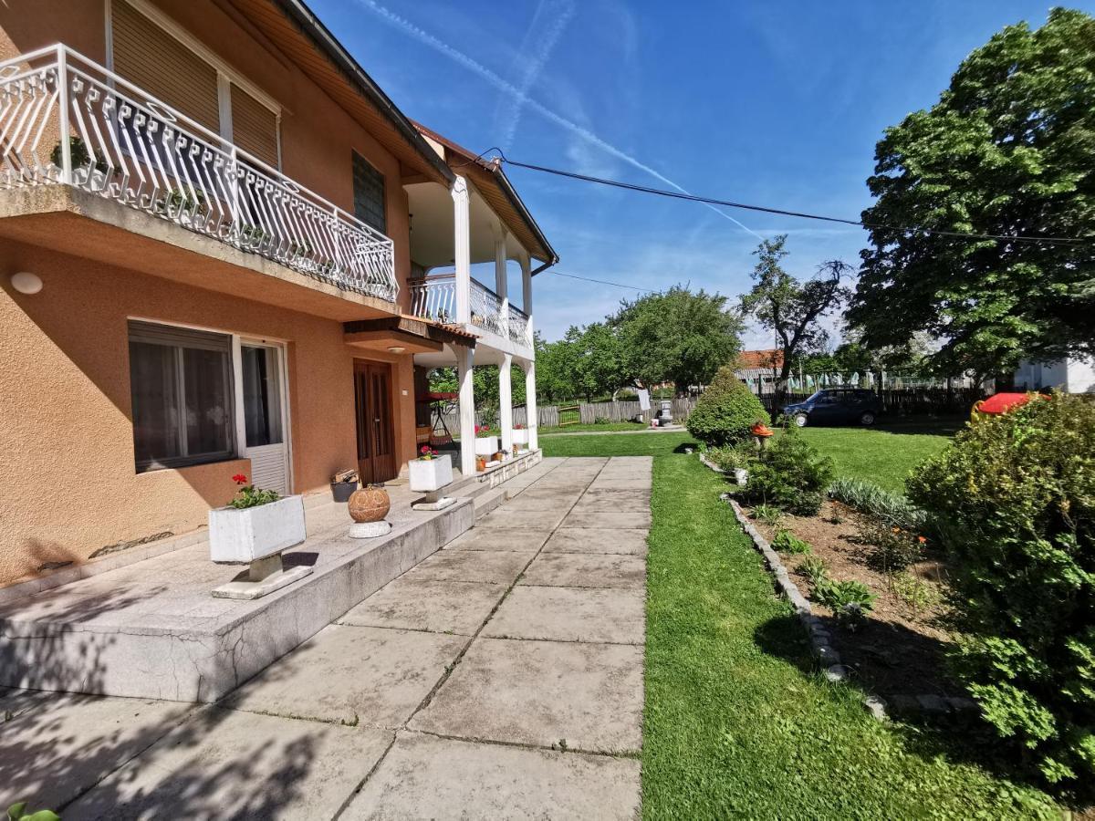 Apartments Domacinstvo Nikolic Valjevo Eksteriør bilde