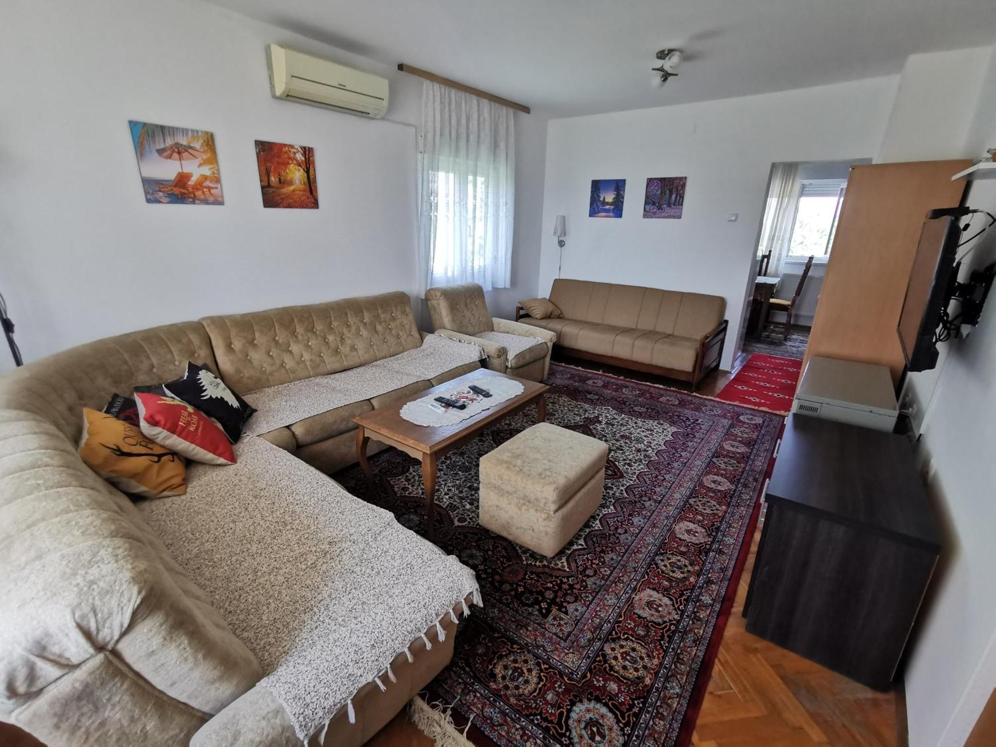 Apartments Domacinstvo Nikolic Valjevo Eksteriør bilde