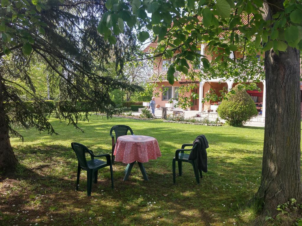 Apartments Domacinstvo Nikolic Valjevo Eksteriør bilde